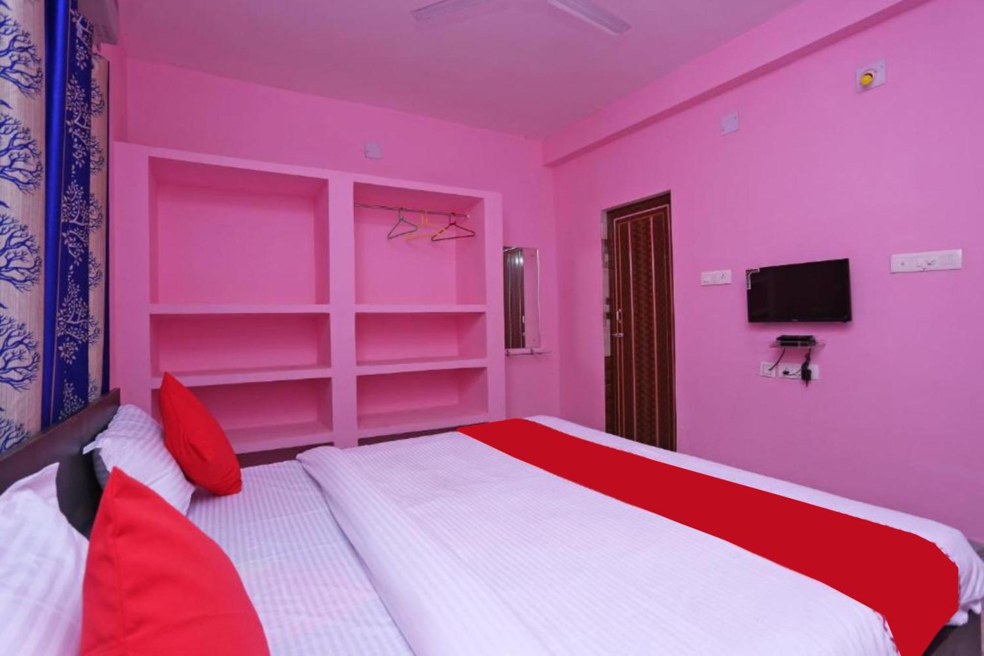 Madison Patia Bhubaneswar By Morservices Luaran gambar