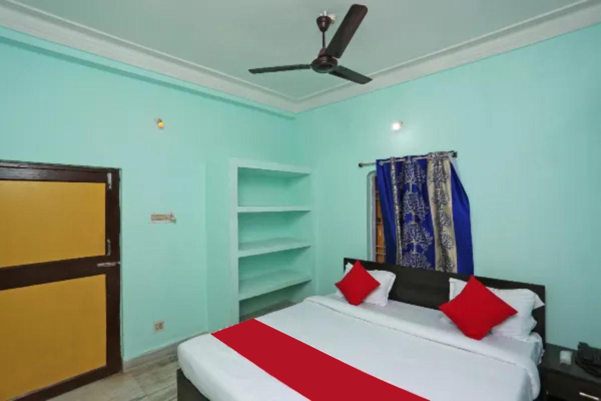 Madison Patia Bhubaneswar By Morservices Luaran gambar
